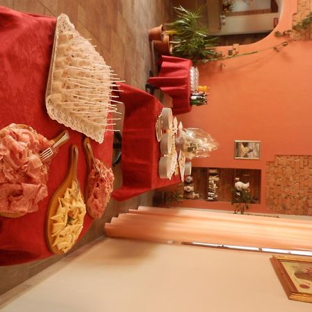 Albergo Ristorante Monterosa Ameno Exterior photo